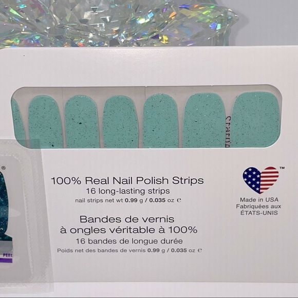 Color Street | Tranquil Waters a turquoise tone encrusted with iridescent flakes - Picture 7 of 11